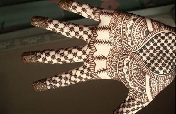 Chequered Mehandi Designs