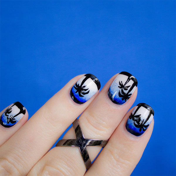 Palms on the Beach - Nail Art